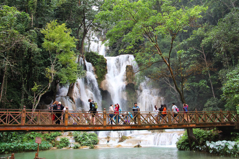 cascada maravillosa de Kuang Si