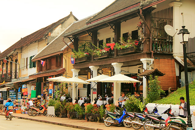 Luang Prabang, Viajes Laos