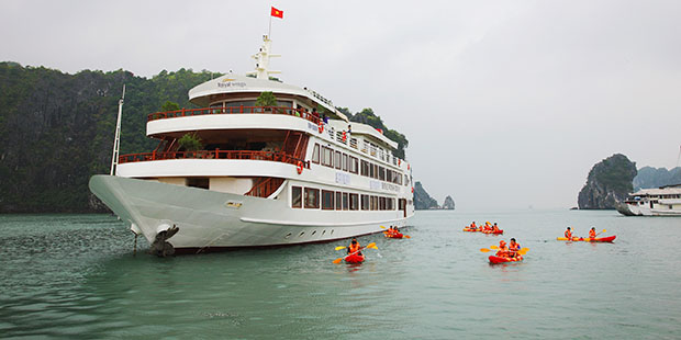 crucero en la bahía de Halong