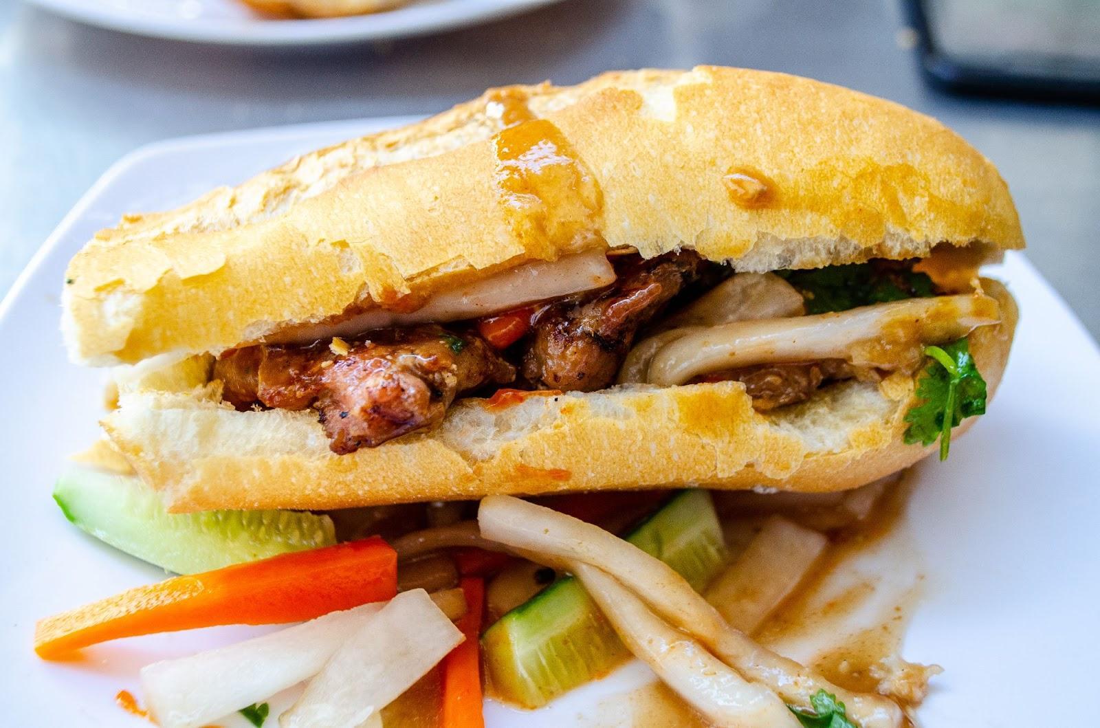 Num Pang (sándwich camboyano)