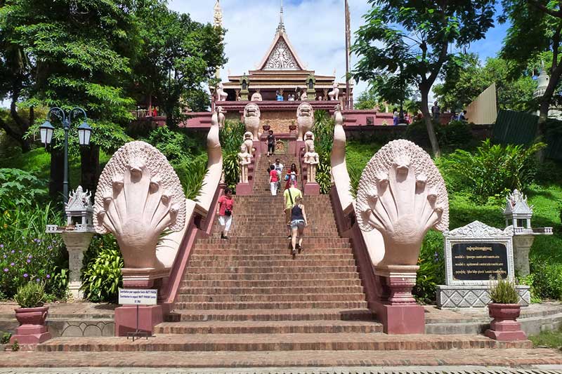 Wat-Phnom-viajar-a-camboya