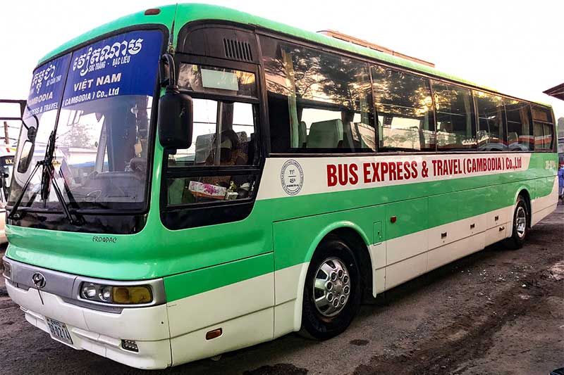 Autobús nacional en Camboya 