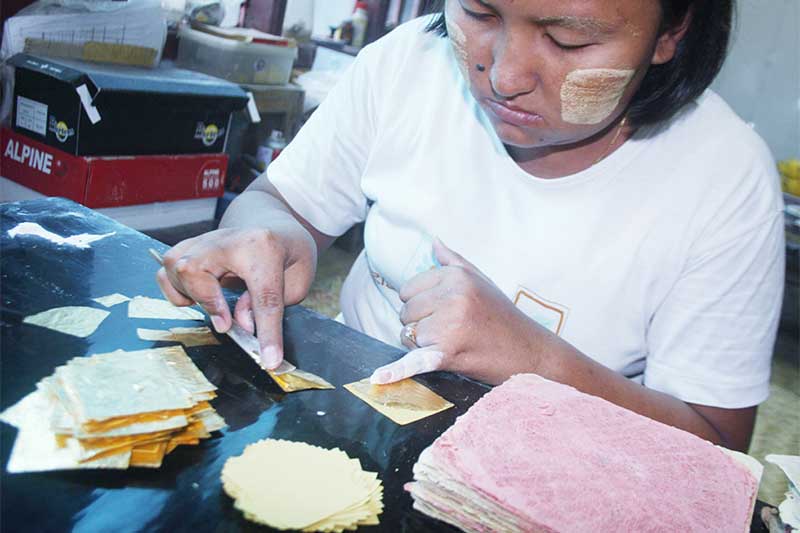 Hacer pan de oro en Mandalay