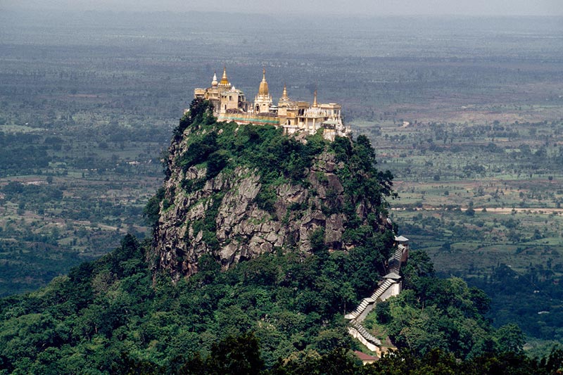 Monte Popa - Viajes a Myanmar