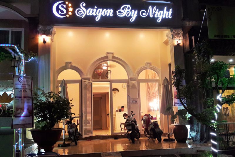 Spa en la noche de Ho Chi Minh viajes