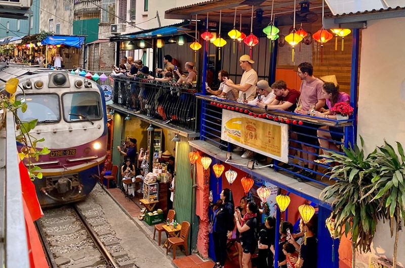 The Railway Hanoi