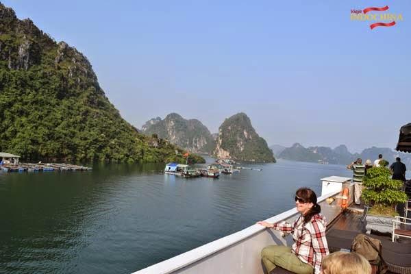619f http://viajeindochina.com/destinos/vietnam/bahia-de-halong.html