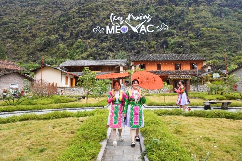 aldea-etnica-meo-vac-vietnam-cultura-mong-traje-tipico