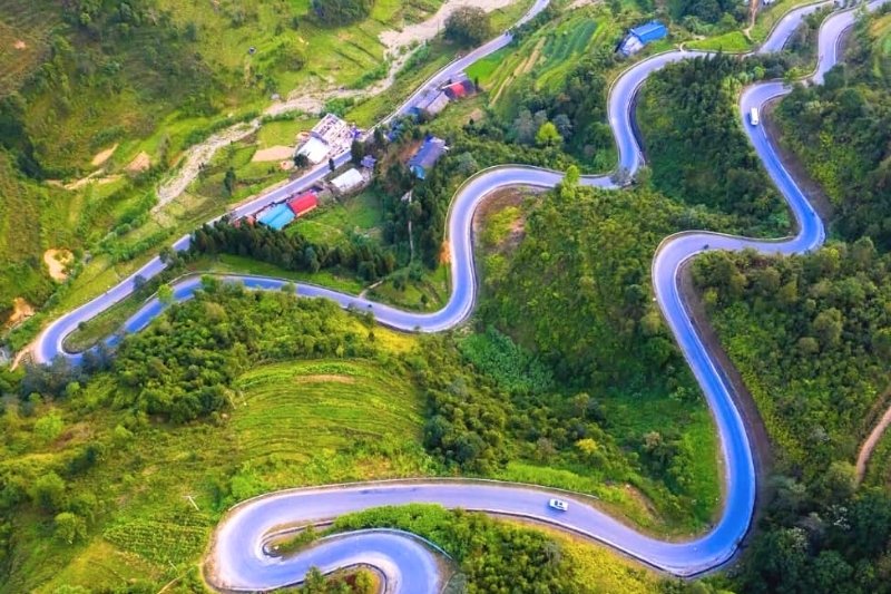 curvas-infinitas-del-paso-ma-pi-leng-en-ha-giang