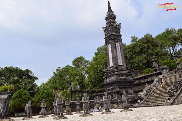 La Tumba de Khai Dinh en Hue Visitar a Hue, La Tumba de Khai Dinh