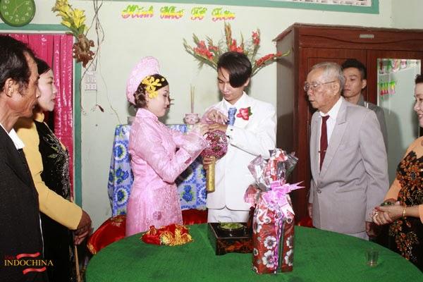 http://viajeindochina.com/tipo-de-tour/tours-en-vietnam/