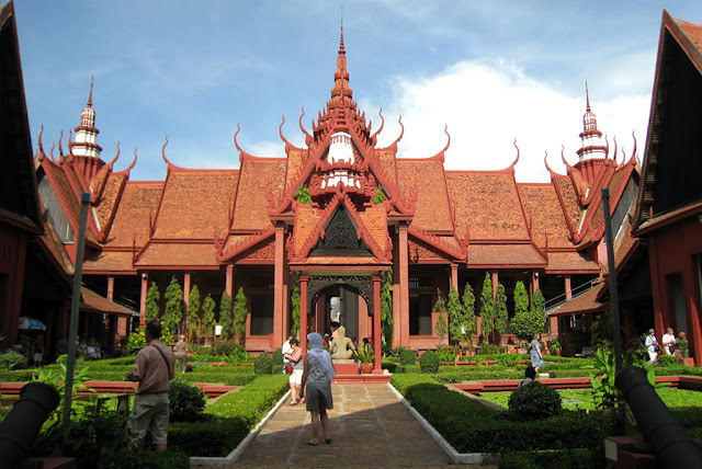 phnom-penh-temple1