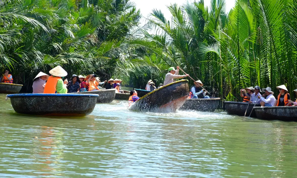 unnamed-20 Paseo en Botes de Coco en Hoi An