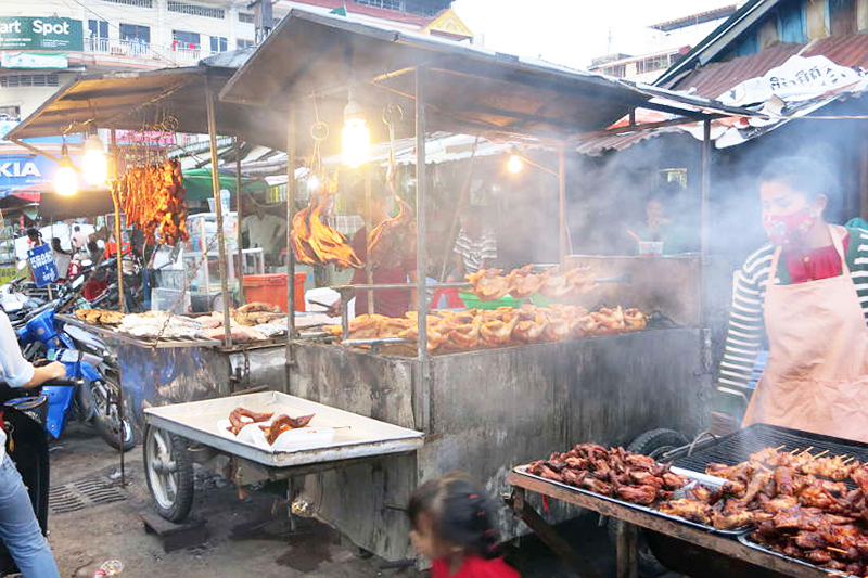 Churrasco de rua - Camboja Churrasco de rua - Excursões em Camboja