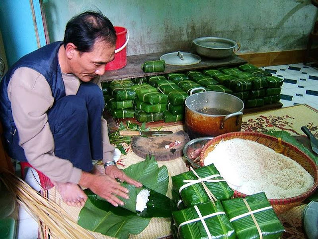 Visitar vietnam Fazendo bolo salgado Bánh Chưng