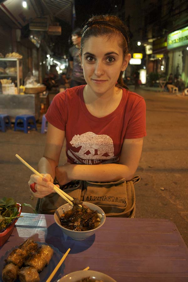 Comida callejera en Hanoi - Vietnam