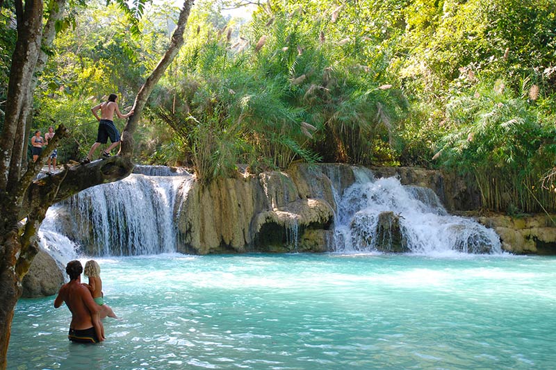 Dez coisas para ver no Laos - Cachoeira de Khuang Si Dez coisas para ver no Laos - Cachoeira de Khuang Si