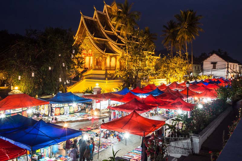Dez coisas para ver no Laos - Mercado noturno de Luang Prabang Dez coisas para ver no Laos - Mercado noturno de Luang Prabang