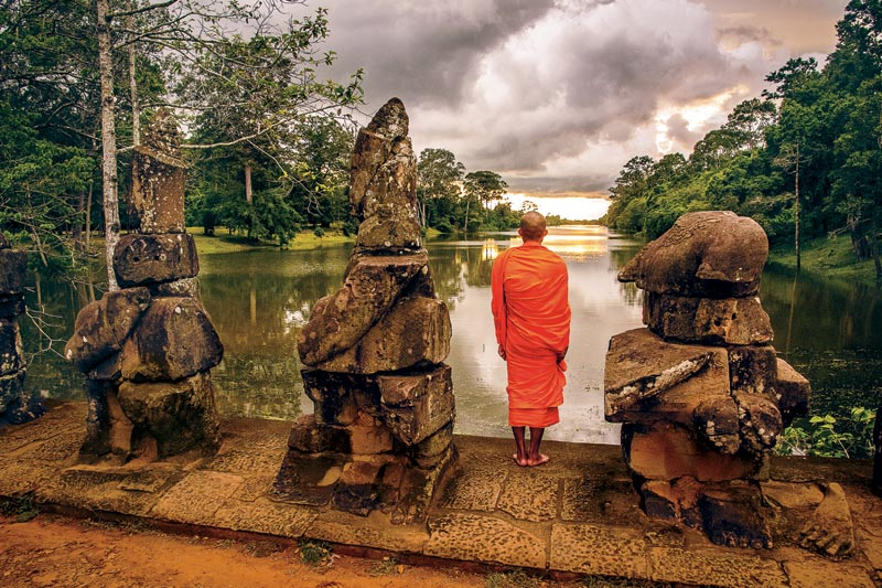 Monge Budista em Siem Reap - Camboja Monge Budista em Siem Reap - Viagens para Camboja