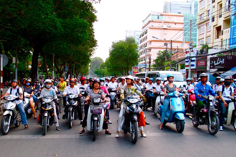 Mota na cidade Ho Chi Minh - Vietnã Mota na cidade Ho Chi Minh - Viagens para Vietnã