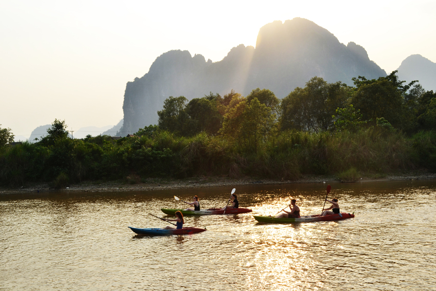 Vang Vieng Tours Cambodia