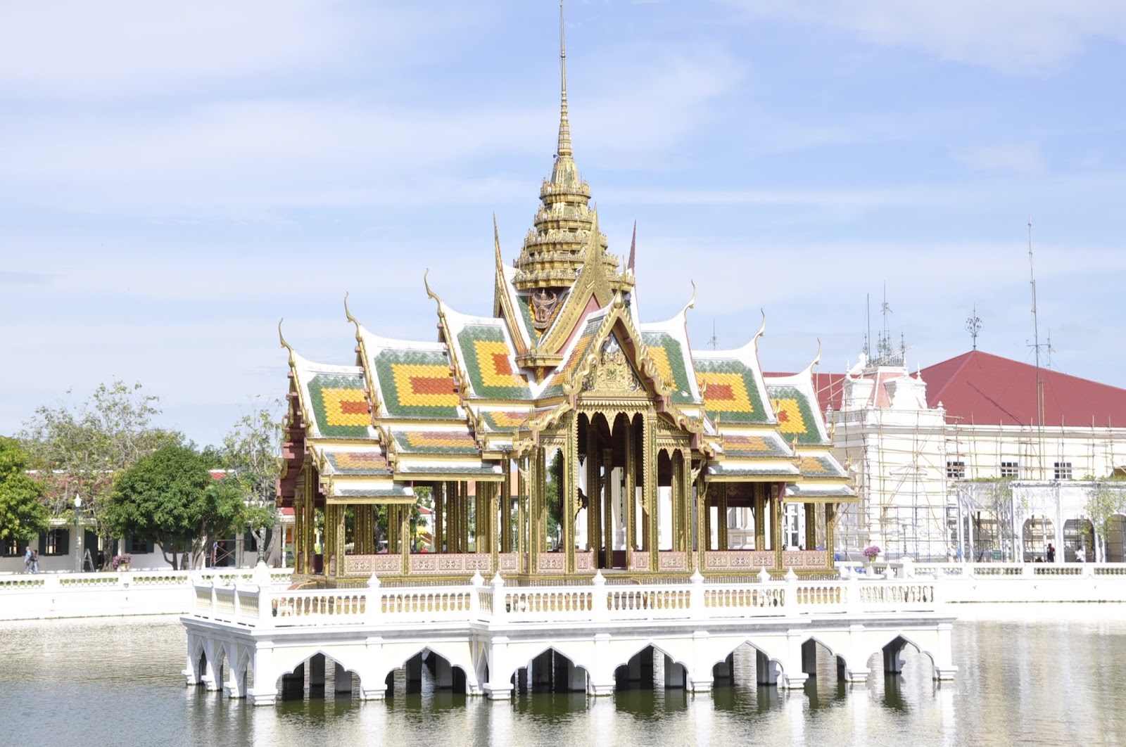 Bangkok: La capital de la conveniencia. Una ciudad de contrastes.