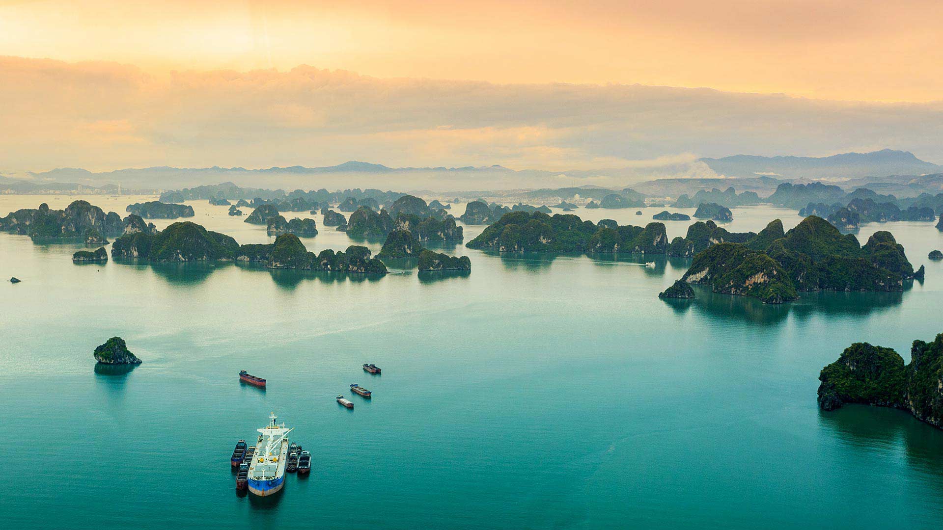 Bahia de Halong, Vietnam
