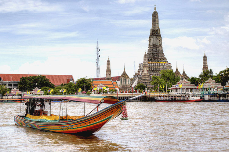 passeio de barco no rio Chao Phraya passeio de barco no rio Chao Phraya