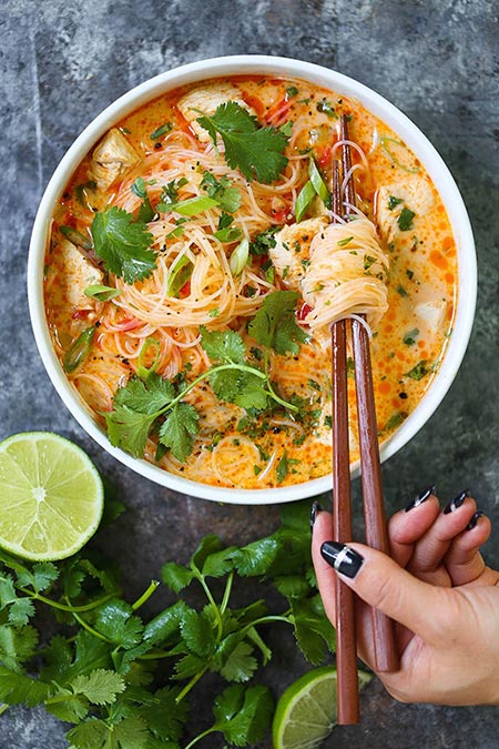 Sopa de macarrão - Comida Tailandesa