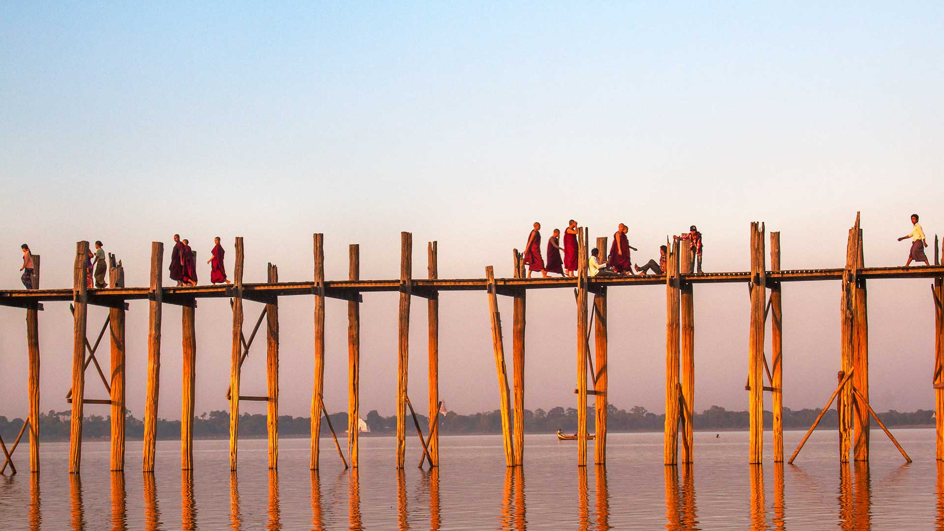 U Bein Bridge - Mandalay - Myanmar