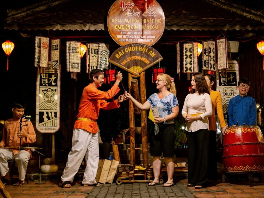 Bài Chòi: Patrimonio cultural inmaterial nacional de Vietnam