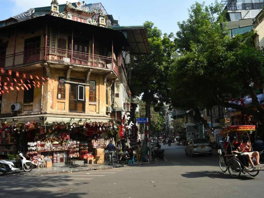 En Viajeindochina, no solo vendemos destinos; creamos conexiones.