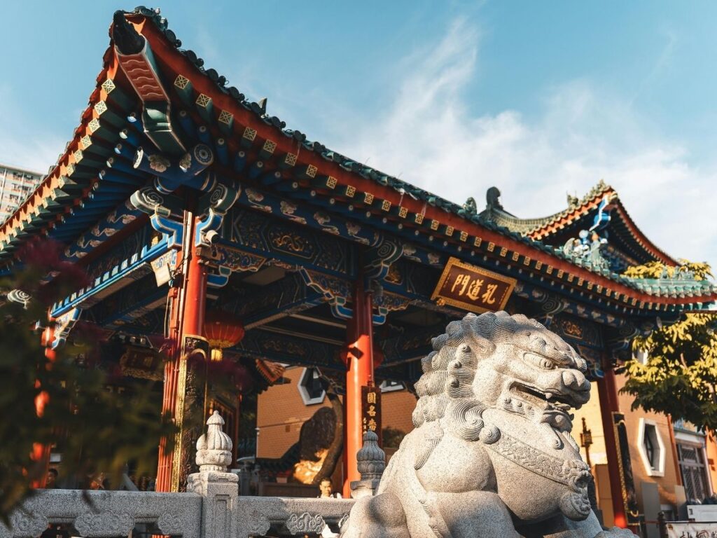 Templo Wong Tai Sin, un oasis espiritual en Hong Kong