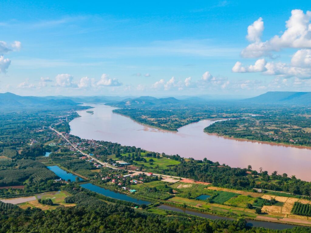 El majestuoso Mekong, hilo conductor de la vida en Laos