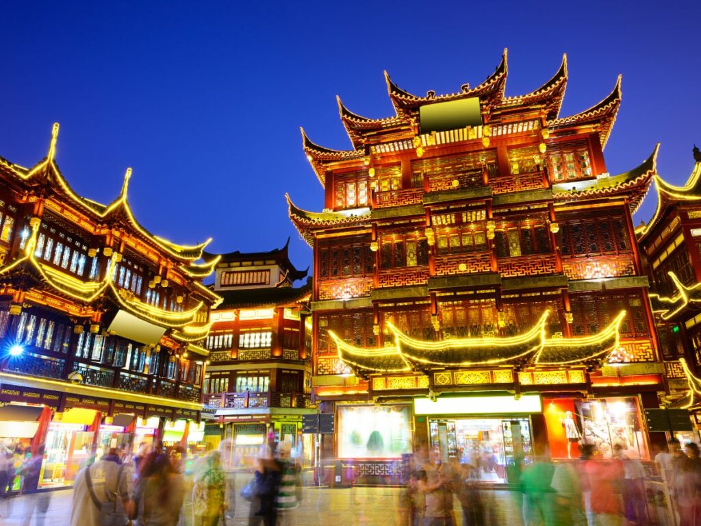 Jardín Yuyuan: Shanghái antiguo iluminado por la noche